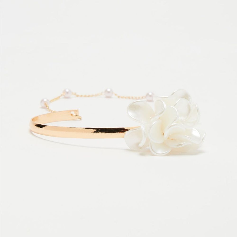 Boho flower bracelet M580